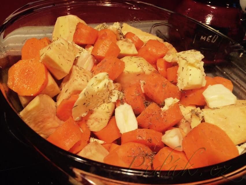 1. obrázek Pečené batáty s mrkví