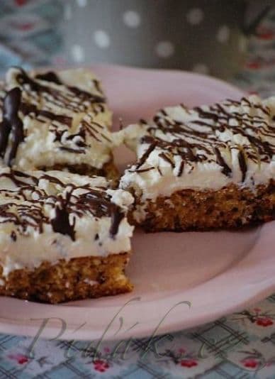 1. obrázek Ananasovo - ořechové řezy