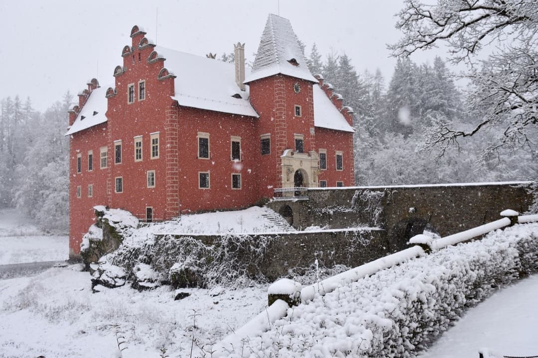1. obrázek Státní zámek Červená Lhota