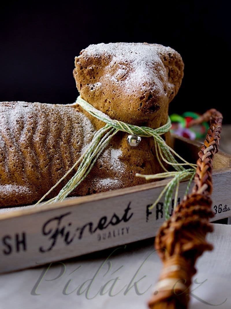 1. obrázek Velikonoční beránek z mrkvového těsta