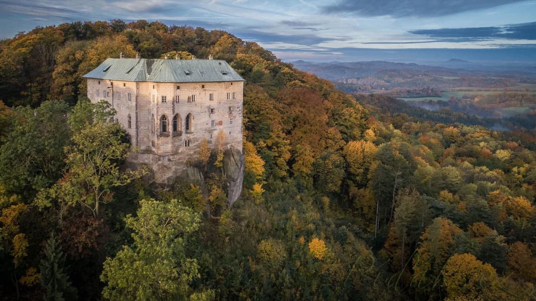 1. obrázek Hrad Houska