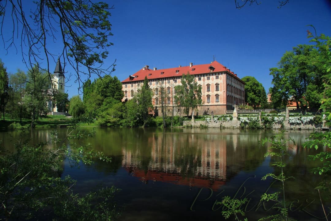1. obrázek Státní zámek Libochovice