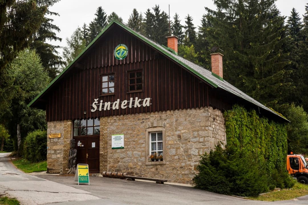 1. obrázek Šindelka Harrachov – lesnická a myslivecká expozice