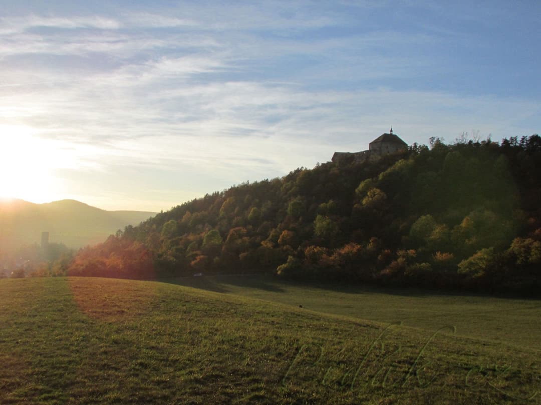 1. obrázek Hrad Točník