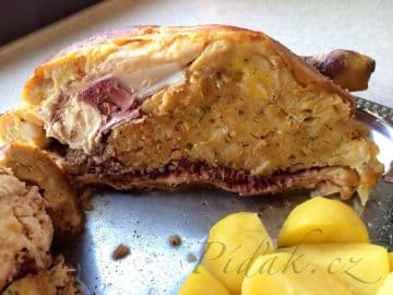 Kuře s jarní nádivkou