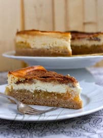 Tvarohové řezy se skořicovou polevou