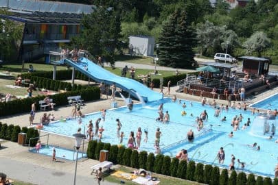 4. obrázek Krytý bazén, koupaliště a zimní stadion - Valašské Meziříčí