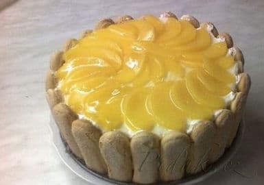 Obrázek Nepečený dort z mascarpone s broskvemi