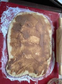 4. obrázek Finské  skořicové šneky - kynuté 