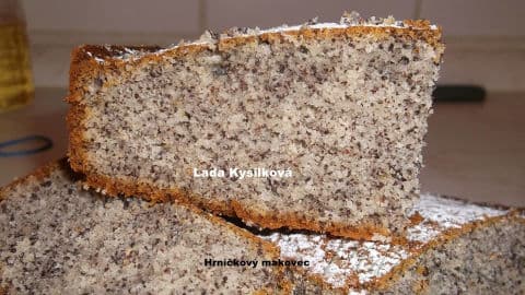 9. obrázek Hrníčkový makovec