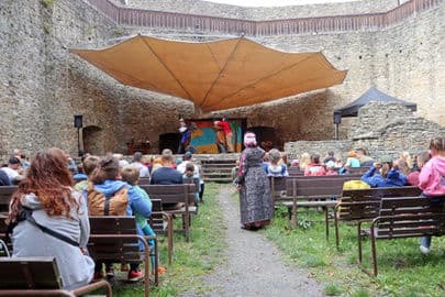 4. obrázek Hrad Hukvaldy