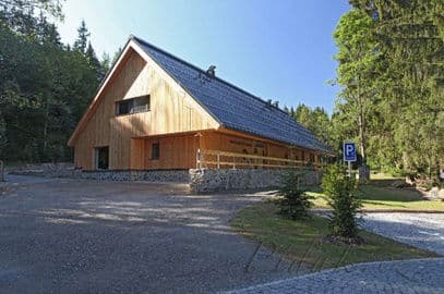 Návštěvnické centrum Srní - vlčí výběh