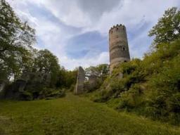 3. obrázek Zřícenina hradu Šelmberk