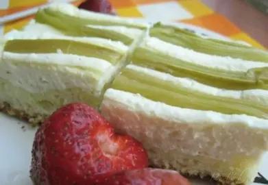 Obrázek Kysnutý koláč s tvarohom a ovocím