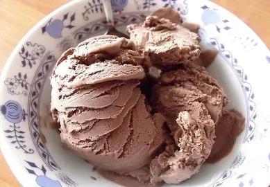 Obrázek Smetanovo-pikaová zmrzlina