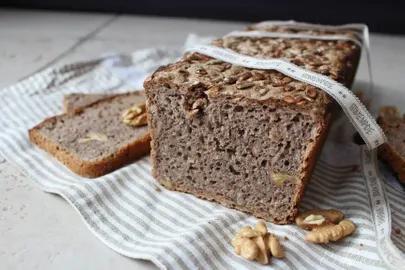 Obrázek Špaldovo-žitný chléb s vlašskými ořechy