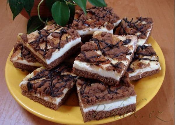 1. obrázek Kakaový ovocný moučník 1. obrázek Kakaový ovocný moučník