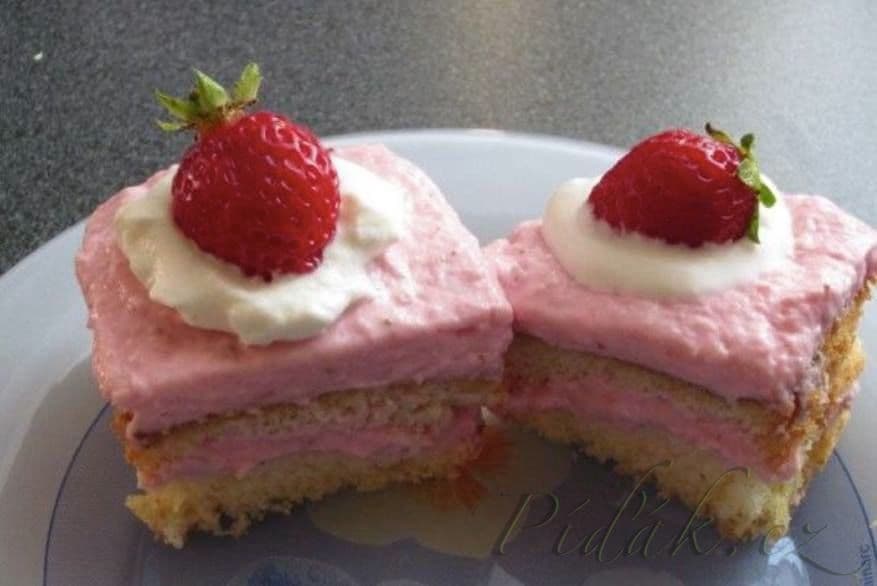 1. obrázek Jahodové řezy Mrož 1. obrázek Jahodové řezy Mrož