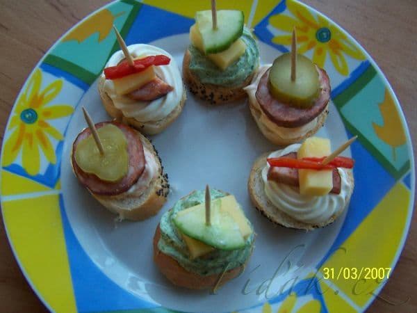 1. obrázek Tříbarevné jednohubky 1. obrázek Tříbarevné jednohubky