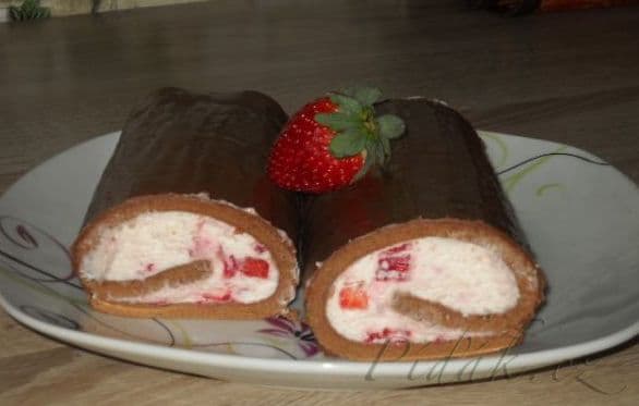 1. obrázek Jahodová fofr roláda 1. obrázek Jahodová fofr roláda