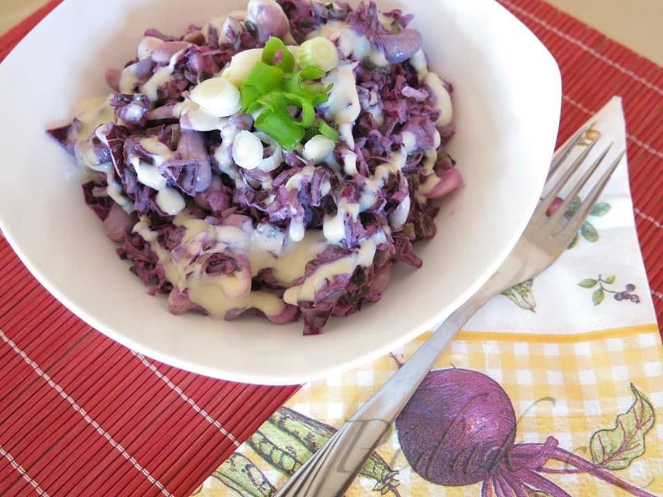 1. obrázek Zelný salát s kešu zálivkou 1. obrázek Zelný salát s kešu zálivkou