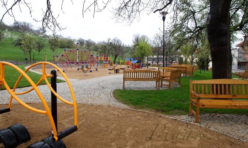 1. obrázek Dětské hřiště- park Petřín- Praha 1. obrázek Dětské hřiště- park Petřín- Praha