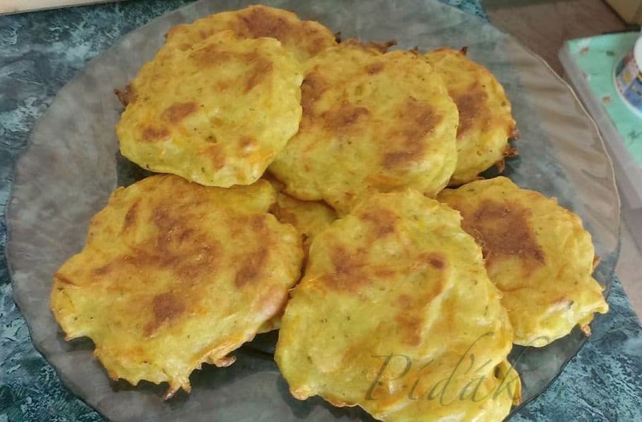 1. obrázek Mrkvovo - bramborové placičky 1. obrázek Mrkvovo - bramborové placičky