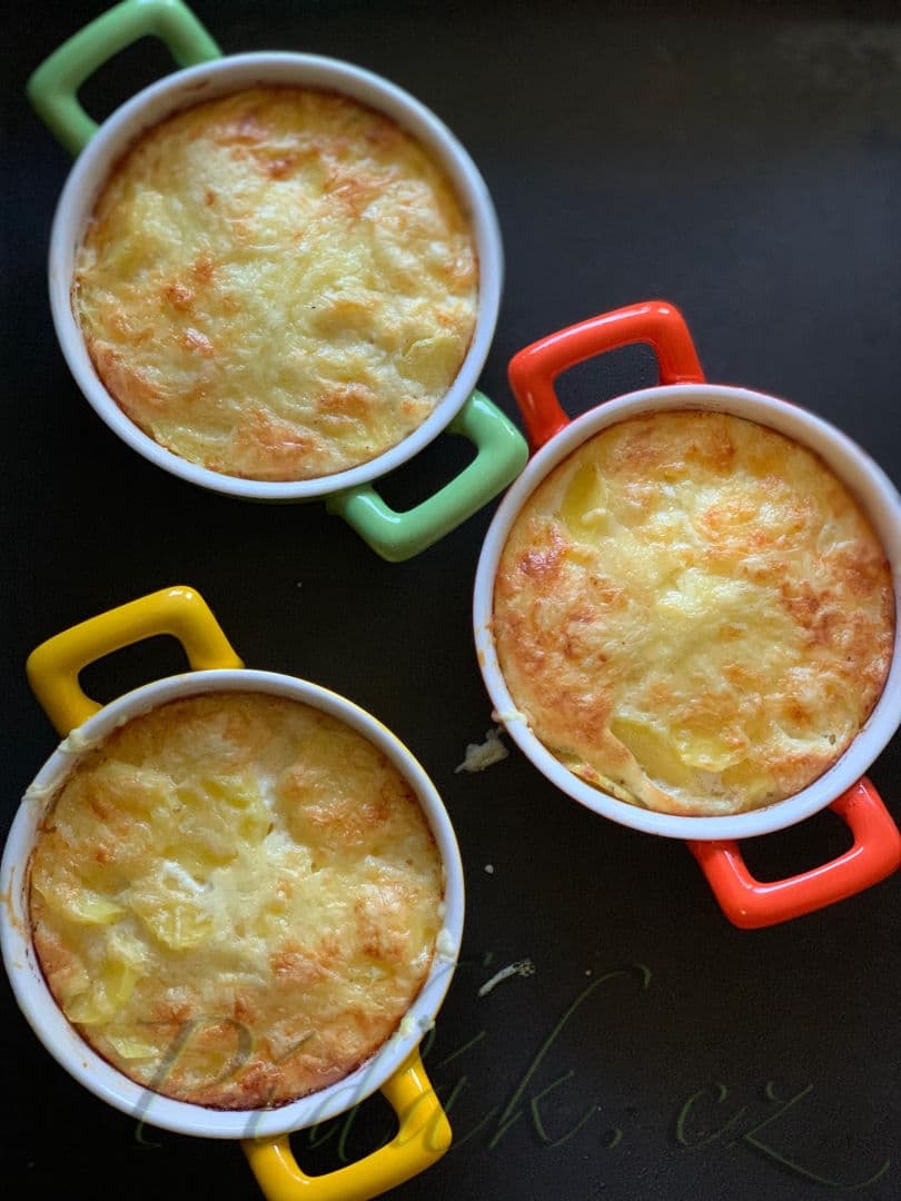 1. obrázek Gratinované brambory 1. obrázek Gratinované brambory