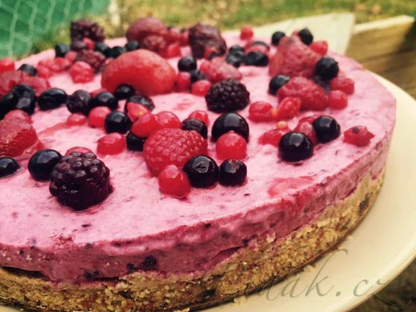 1. obrázek Raw dort s lesním ovocem by Romča 1. obrázek Raw dort s lesním ovocem by Romča