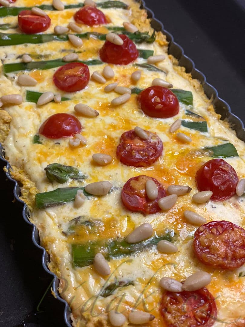 1. obrázek Velikonoční koláč s chřestem 1. obrázek Velikonoční koláč s chřestem