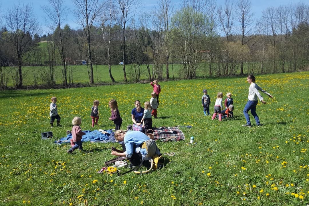 1. obrázek Lesní klub Veselé kopýtko 1. obrázek Lesní klub Veselé kopýtko