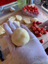 6. obrázek Ovocné knedlíky z odpalovaného těsta 6. obrázek Ovocné knedlíky z odpalovaného těsta