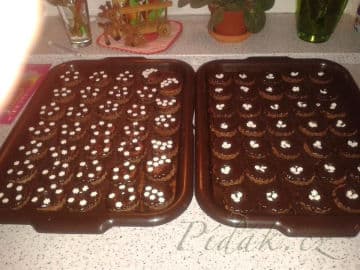 2. obrázek Kakaové kroužky 2. obrázek Kakaové kroužky