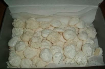 2. obrázek Kokosky - sněhové pusinky s kokosem 2. obrázek Kokosky - sněhové pusinky s kokosem