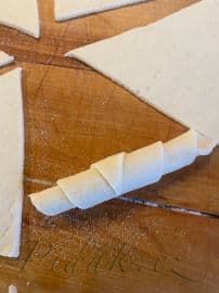 4. obrázek Tvarohové rohlíky s práškem do pečiva by Romča 4. obrázek Tvarohové rohlíky s práškem do pečiva by Romča