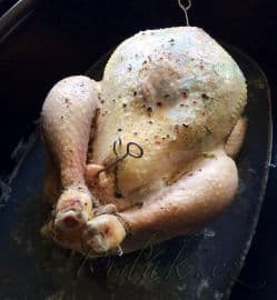 4. obrázek Kuře s ořechovou nádivkou 4. obrázek Kuře s ořechovou nádivkou