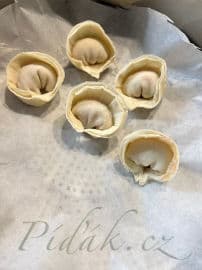 9. obrázek Dim sum knedlíčky s krůtím masem a krevetami 9. obrázek Dim sum knedlíčky s krůtím masem a krevetami