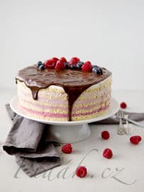 Malinový ombré dort