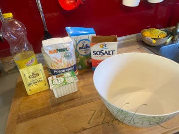 11. obrázek Tvarohové rohlíky s práškem do pečiva by Romča 11. obrázek Tvarohové rohlíky s práškem do pečiva by Romča