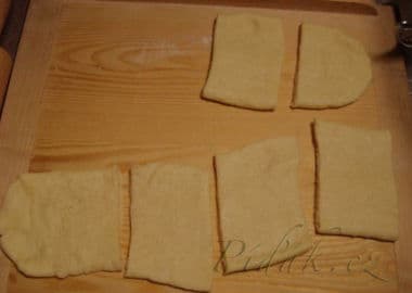 5. obrázek Rychlé kynuté (nejen) kokosové věnečky 5. obrázek Rychlé kynuté (nejen) kokosové věnečky