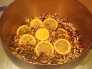 3. obrázek Med z květů sedmikrásky- chudobky 3. obrázek Med z květů sedmikrásky- chudobky