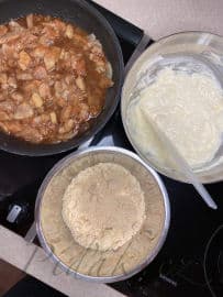 5. obrázek Hruškový dort s tvarohem 5. obrázek Hruškový dort s tvarohem