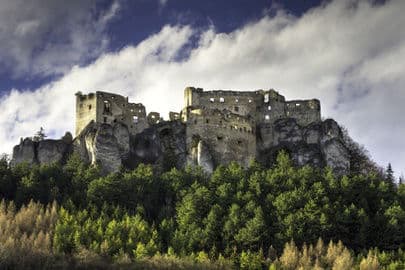 3. obrázek Hrad Lietava – Slovensko 3. obrázek Hrad Lietava – Slovensko