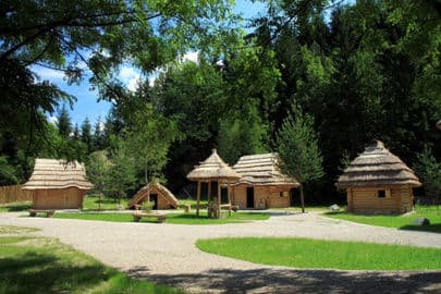 2. obrázek Hrad Strečno a středověká vesnice Paseka – Slovensko 2. obrázek Hrad Strečno a středověká vesnice Paseka – Slovensko