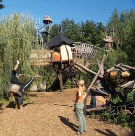 2. obrázek Kulturinsel Einsiedel – Tajemný svět Turisedů, zážitkový park u Görlitz, Německo 2. obrázek Kulturinsel Einsiedel – Tajemný svět Turisedů, zážitkový park u Görlitz, Německo