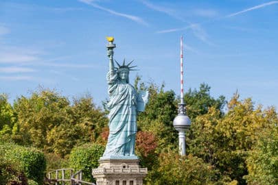 2. obrázek Miniwelt Lichtenstein – svět v miniatuře a planetárium, Německo 2. obrázek Miniwelt Lichtenstein – svět v miniatuře a planetárium, Německo