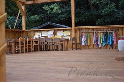 3. obrázek LMŠ Zeměkvítka a Lesní klub Na Zemi 3. obrázek LMŠ Zeměkvítka a Lesní klub Na Zemi
