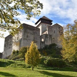 2. obrázek Trenčiansky hrad – Slovensko 2. obrázek Trenčiansky hrad – Slovensko