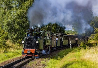 3. obrázek Žitavská úzkokolejka – Zittauer Schmalspurbahn, parní dráha do Žitavských hor, Německo 3. obrázek Žitavská úzkokolejka – Zittauer Schmalspurbahn, parní dráha do Žitavských hor, Německo