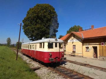 4. obrázek Zubrnická museální železnice – historické motoráky, Ústecko 4. obrázek Zubrnická museální železnice – historické motoráky, Ústecko